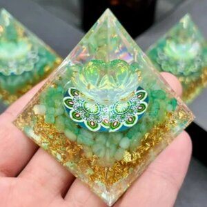 Green Aventurine Orgonite Pyramid: Chakra Balancing Energy Healing - NEW